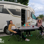 mesa y sillas crespo camping area autocaravanas