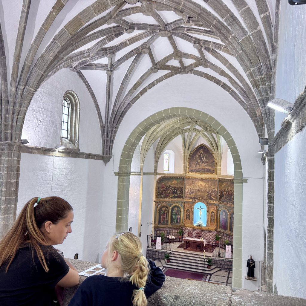 Calera de león a en autocaravana pueblos magicos españa extremadura badajoz