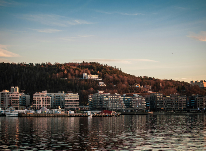 RUTAS  Noruega en autocaravana CAMPER FIORDOS CABO NORTE AURORAS BOREALES 